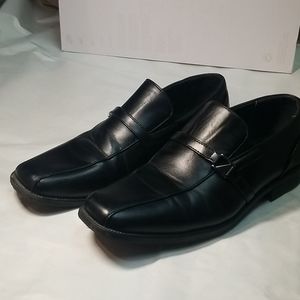 Perry Ellis Portfolio- Lucas, Boys size 5